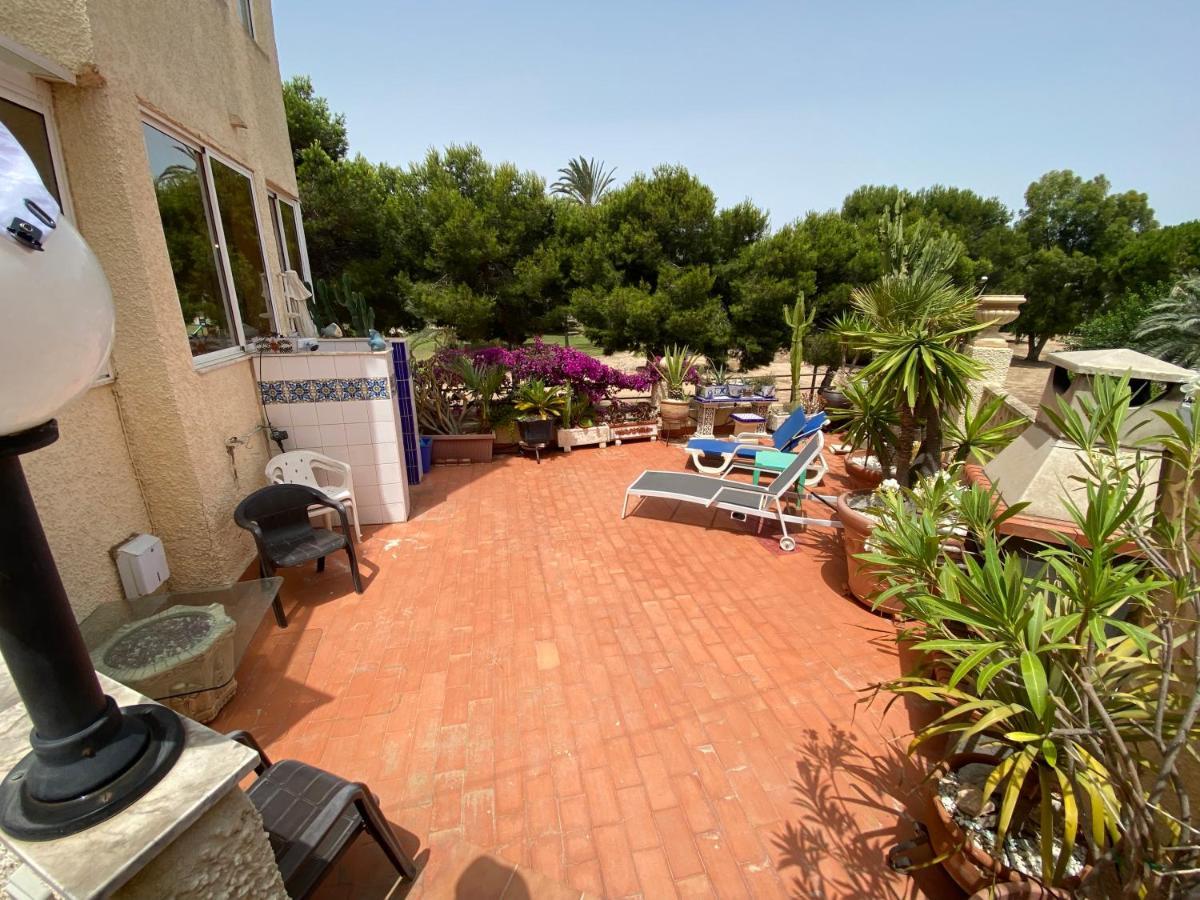 Orihuela Costa 3 Bdr Condo On La Zenia Beach With Patio Eksteriør bilde
